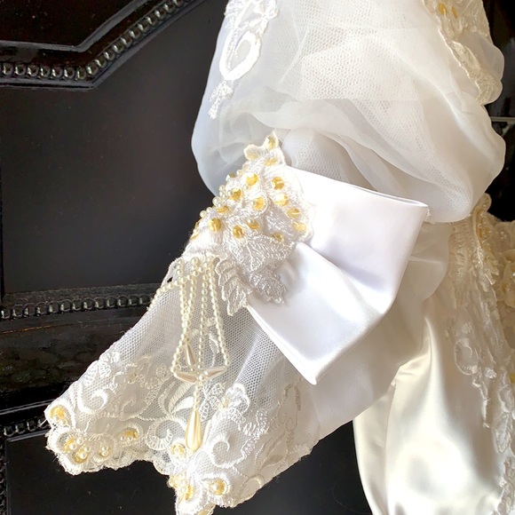 PRICE DROP!❤️Wedding dress + veil! exquisite detail to design your own gown!!! - Picture 9 of 12